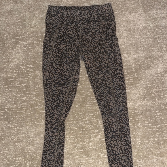 Pact Women’s Pocket Leggings - Small, leopard print - Picture 1 of 4